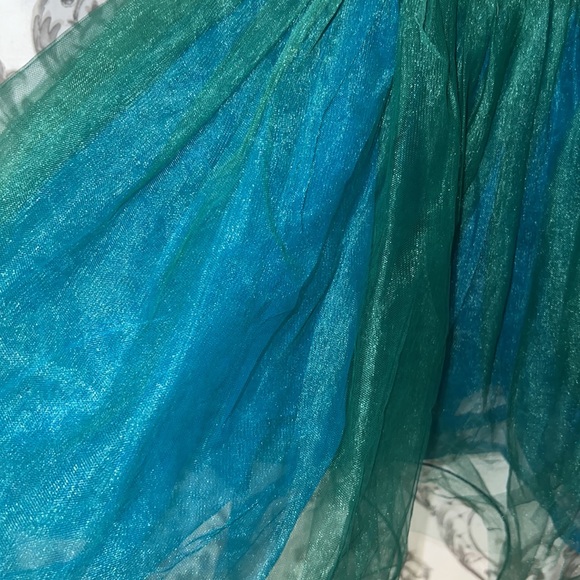 Dance costume - Picture 2 of 3